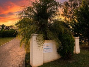 Property grounds - The Weekender at Mollymook (Mollymook)