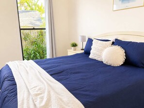 4 chambres, fer et planche à repasser