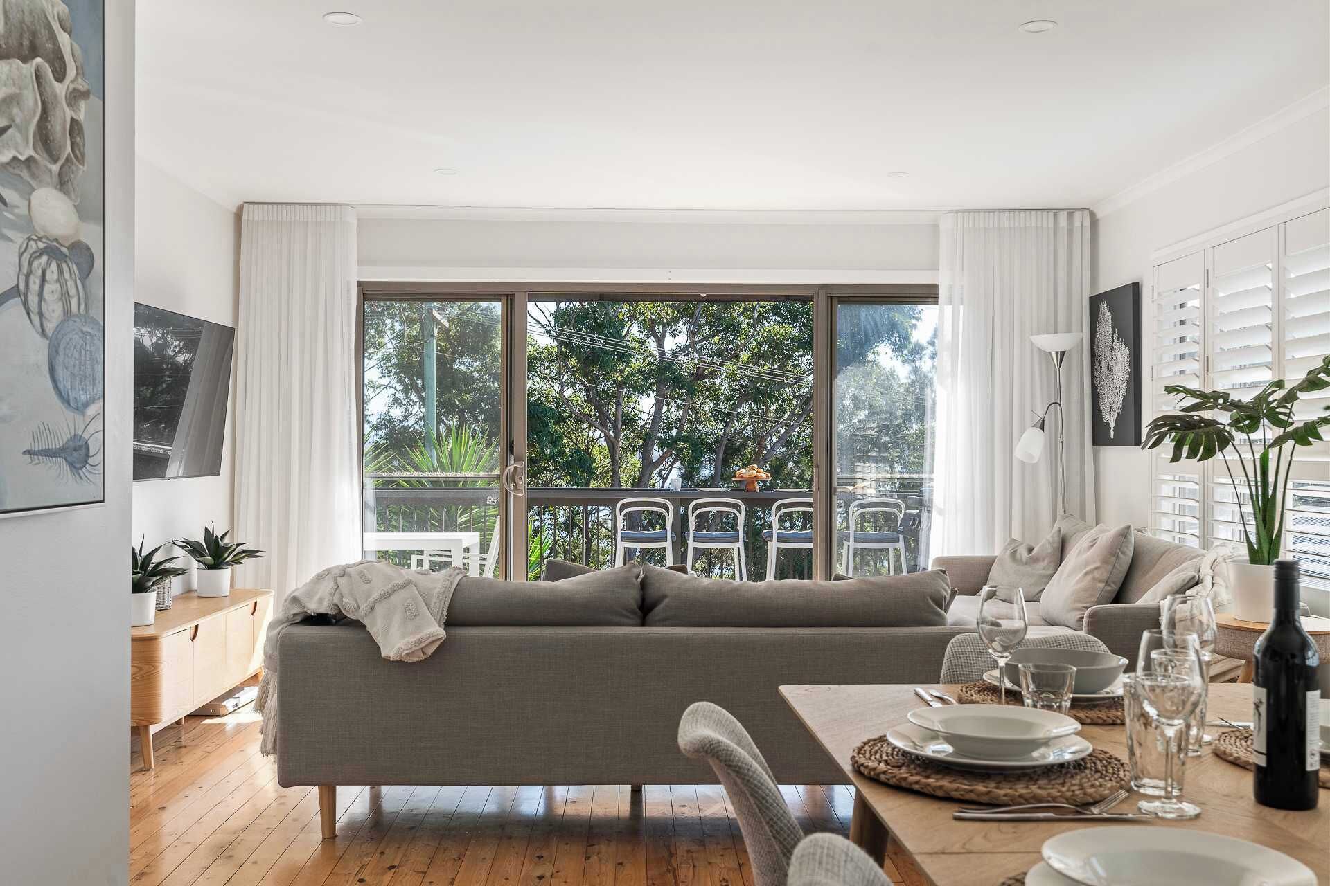 TV, DVD player, books, offices