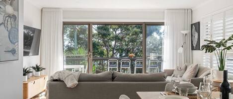 TV, DVD player, books, offices