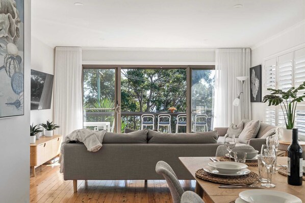 TV, DVD player, books, offices