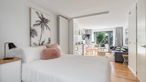 4 bedrooms, free WiFi, bed sheets