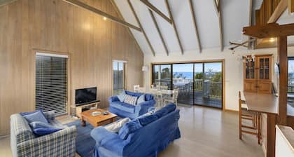 Beachfront Family Friendly Property at Mullawarra Beach