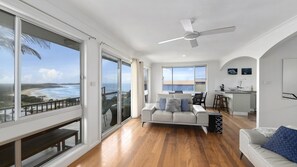 Smart TV - Emerald Views Signal Street 9 - Stunning views of Emerald Beach (Emerald Beach)