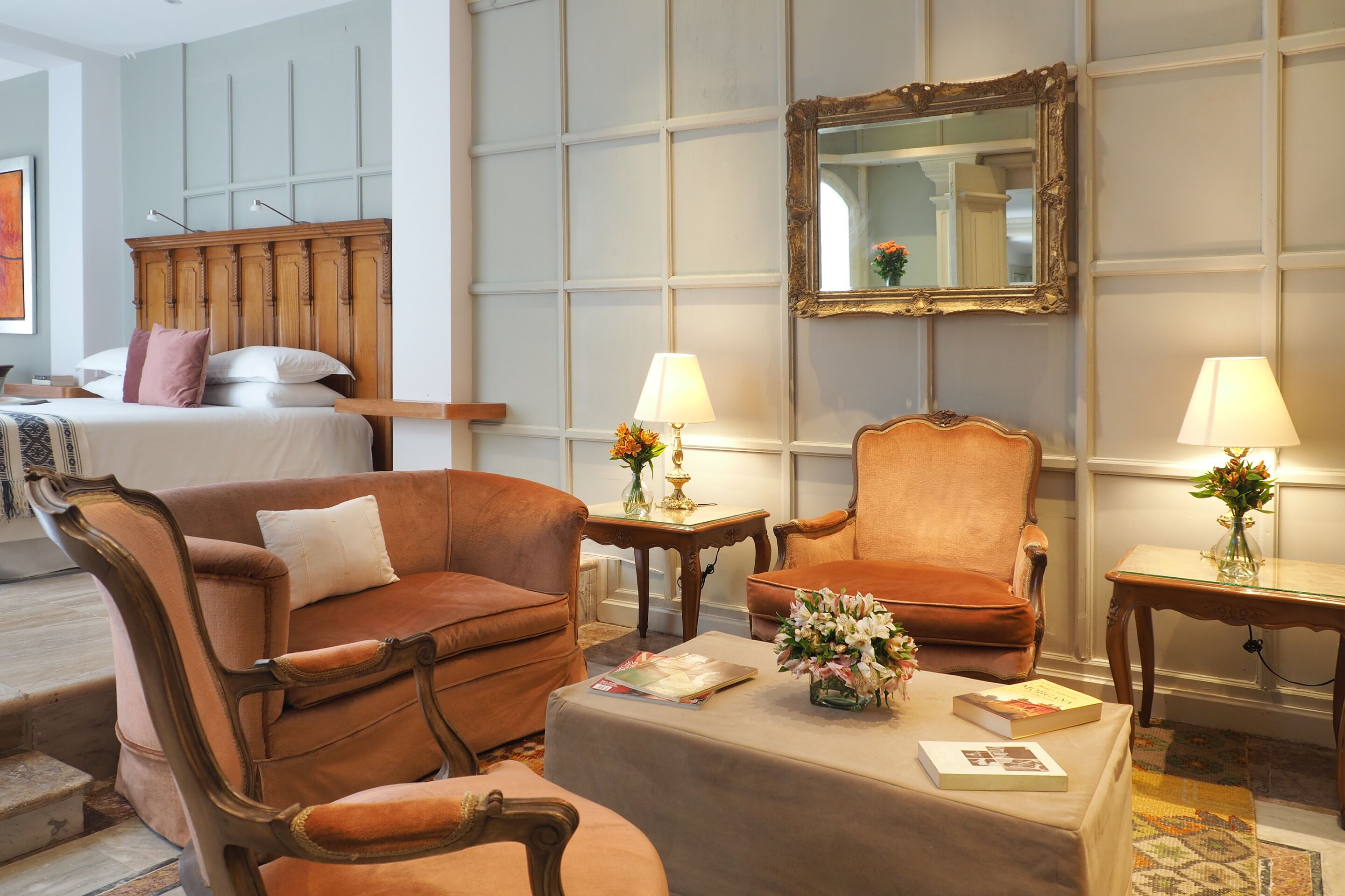 Estudio clásico | Baño | Secadora de cabello, toallas, jabón, shampoo 