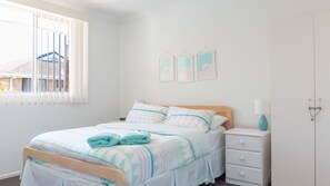 2 bedrooms, bed sheets