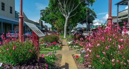 Tamara Court - two minutes walk to Sawtell Village