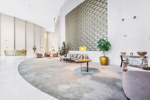 Lobby - Luxury 2BR w/ Skyline and Sea Views, Near Burj Khalifa & Dubai Mall (Downtown)
