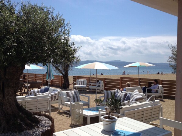 Property grounds - Child-friendly villa with garden, airco and pool (Les Arcs)