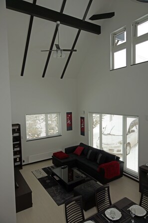 House | Living area | 50-inch Smart TV with digital channels, TV - Momiji Georgia (Furano)