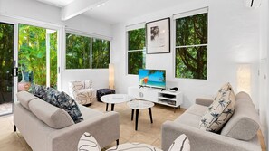 Smart TV, DVD player, stereo