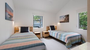 3 bedrooms, WiFi, bed sheets