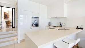 Fridge, microwave, oven, stovetop - Stunning two level waterfront townhouse (Noosa Heads)