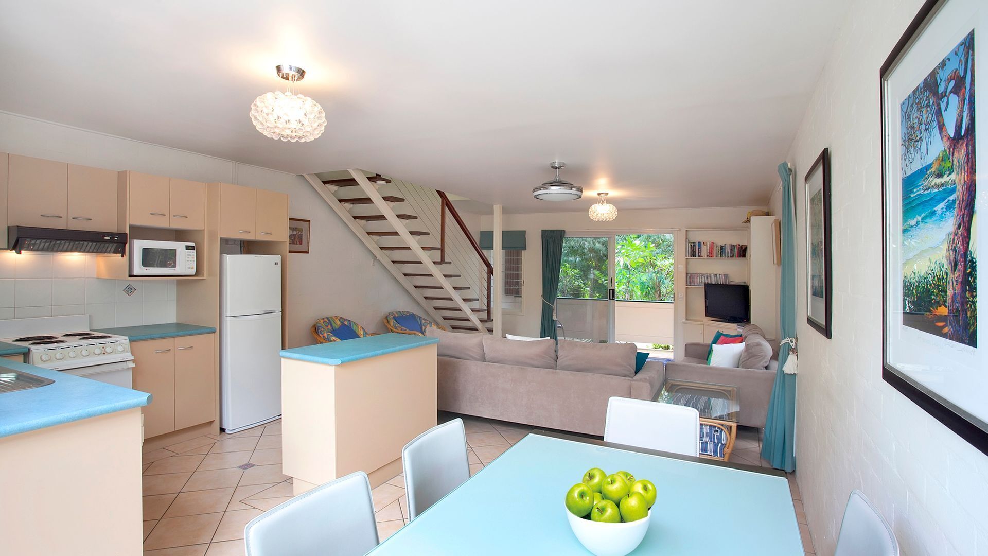 Kareela Court 1- Close to National Park & a short walk to the beach