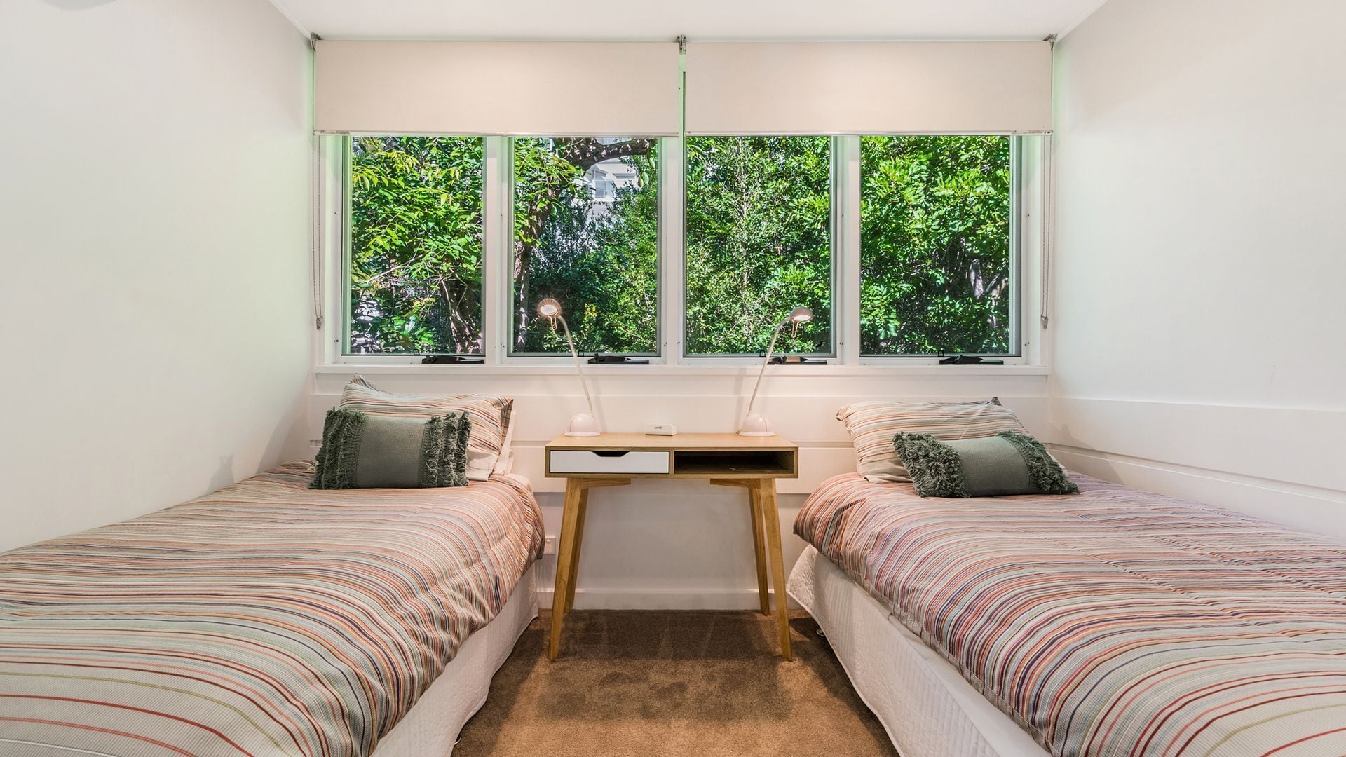 Little Cove Lodge 4 - Filtered views of Little Cove Beach & Laguna Bay — image 8