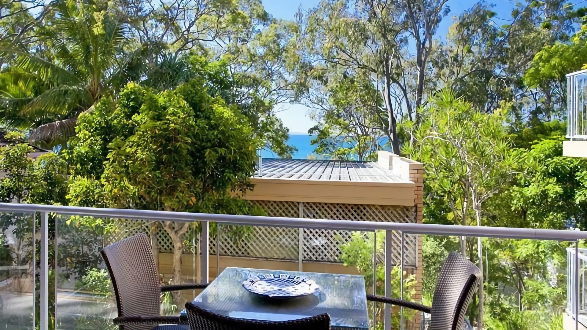 Little Cove Lodge 5 - Opposite Little Cove Beach