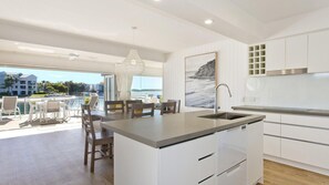 Dishwasher - Go for a swim, or cast a line (Noosaville)