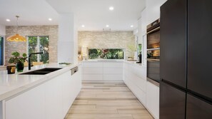 Microwave, oven, stovetop, dishwasher