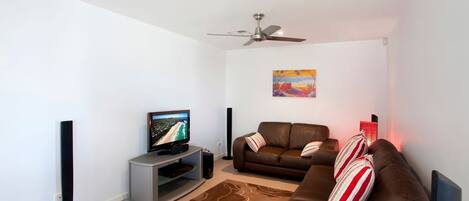 TV