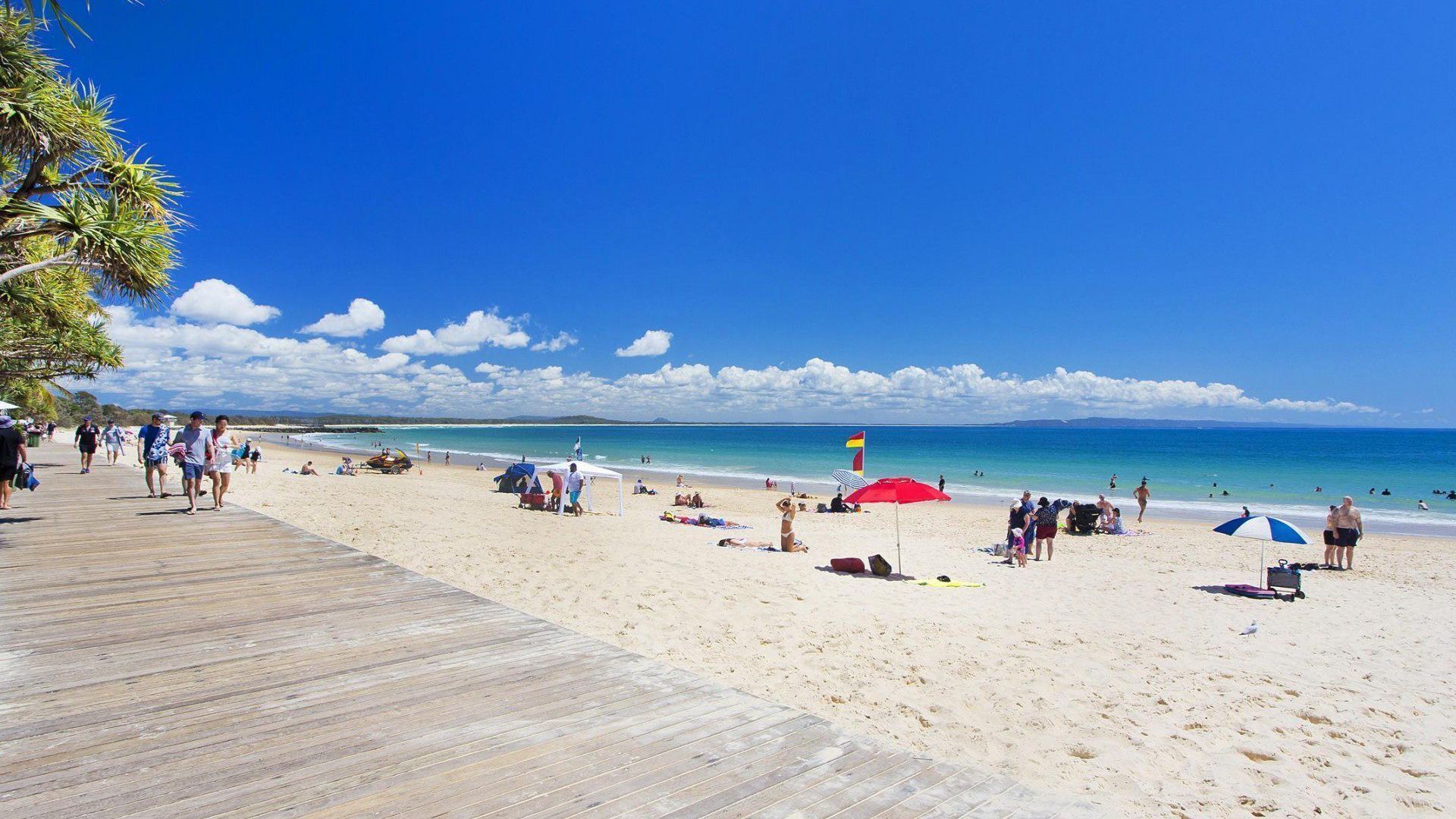 Portofino 4 - Beachfront apartment at the Pristine sands of Noosa Main beach — image 19