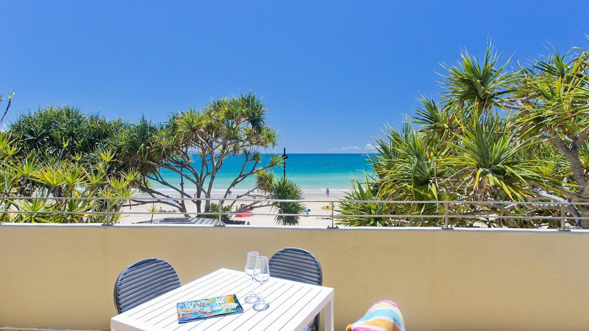 Portofino 4 - Beachfront apartment at the Pristine sands of Noosa Main beach — image 11