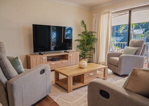 TV - Costa Del Sol 2 Park Road 22 (Noosa Heads)