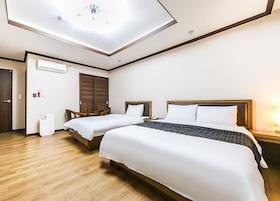 Cortinas blackout y sistema de insonorización