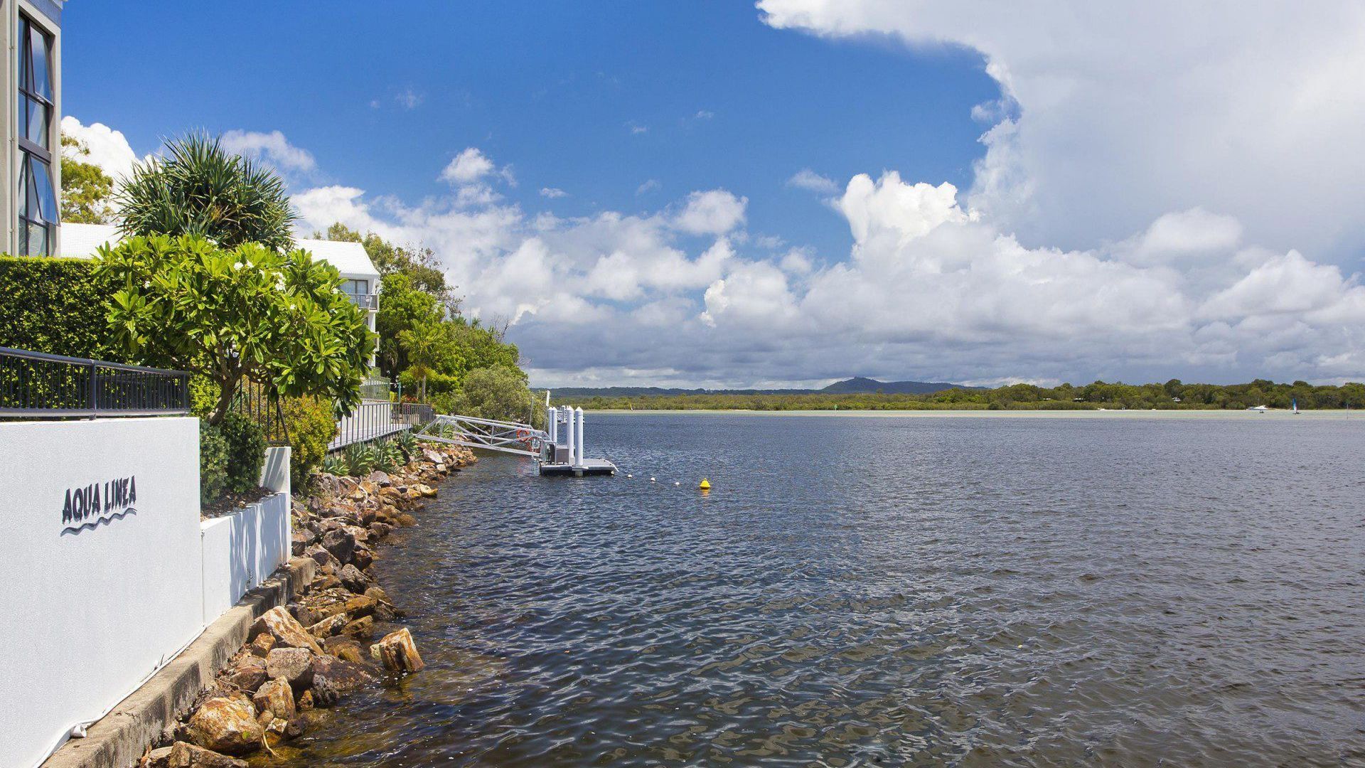 Beautiful views of Noosa river — image 4
