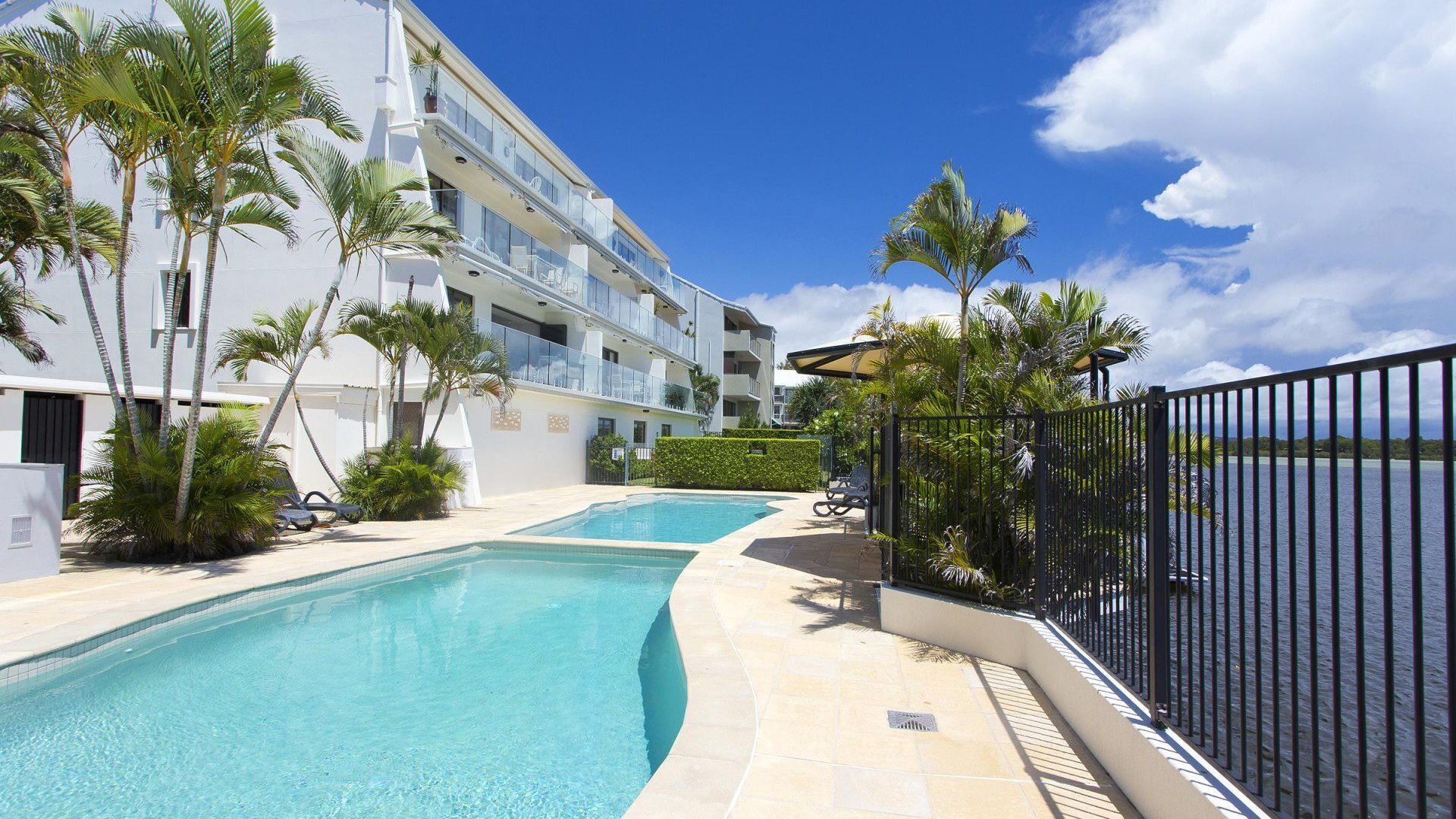 Beautiful views of Noosa river — image 6