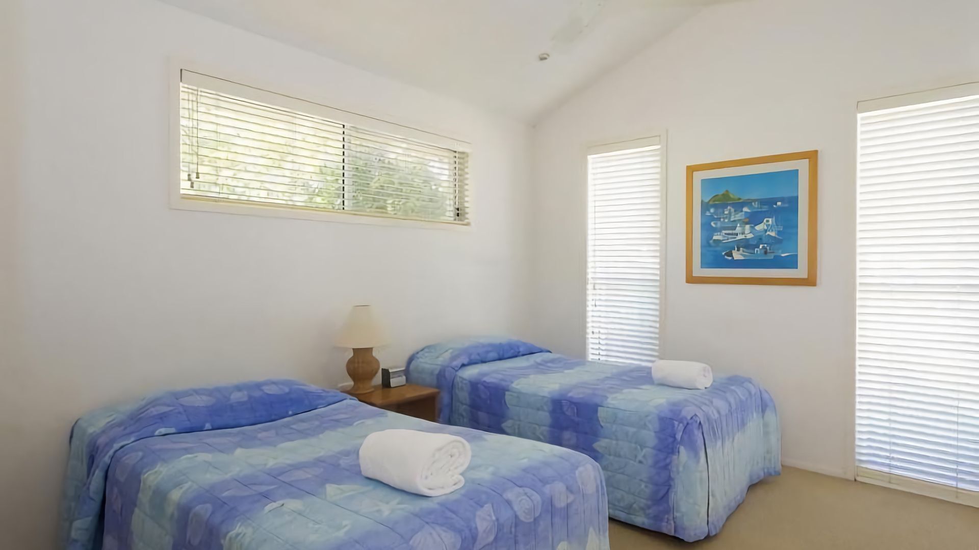 Witta Circle 65  - 5 Minute walk to Hastings Street in prime beachfront location — image 8