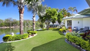 Property grounds - Wyuna Drive 53 - Beachfront home with an easy walk to Quamby place (Noosaville)