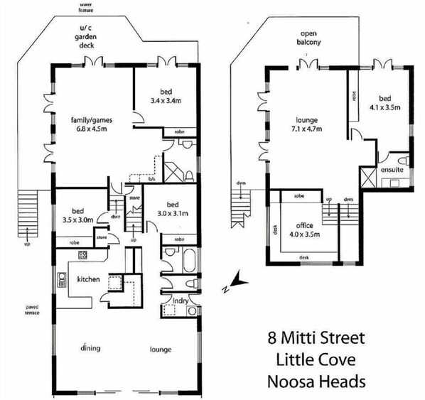 Plan d’étage d’une propriété située au 8, rue Mitti, à Little Cove, Noosa Heads, comprenant un espace familial/jeux, une salle à manger, un salon, une cuisine et une chambre avec un balcon ouvert.