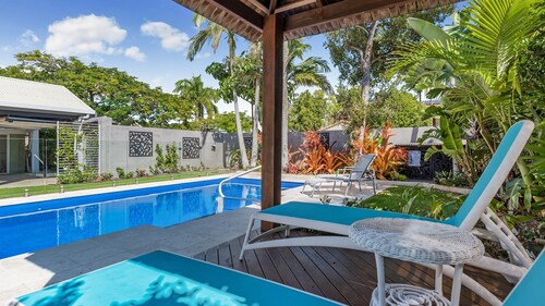 Belli Street 3 - Steps from Hastings Street