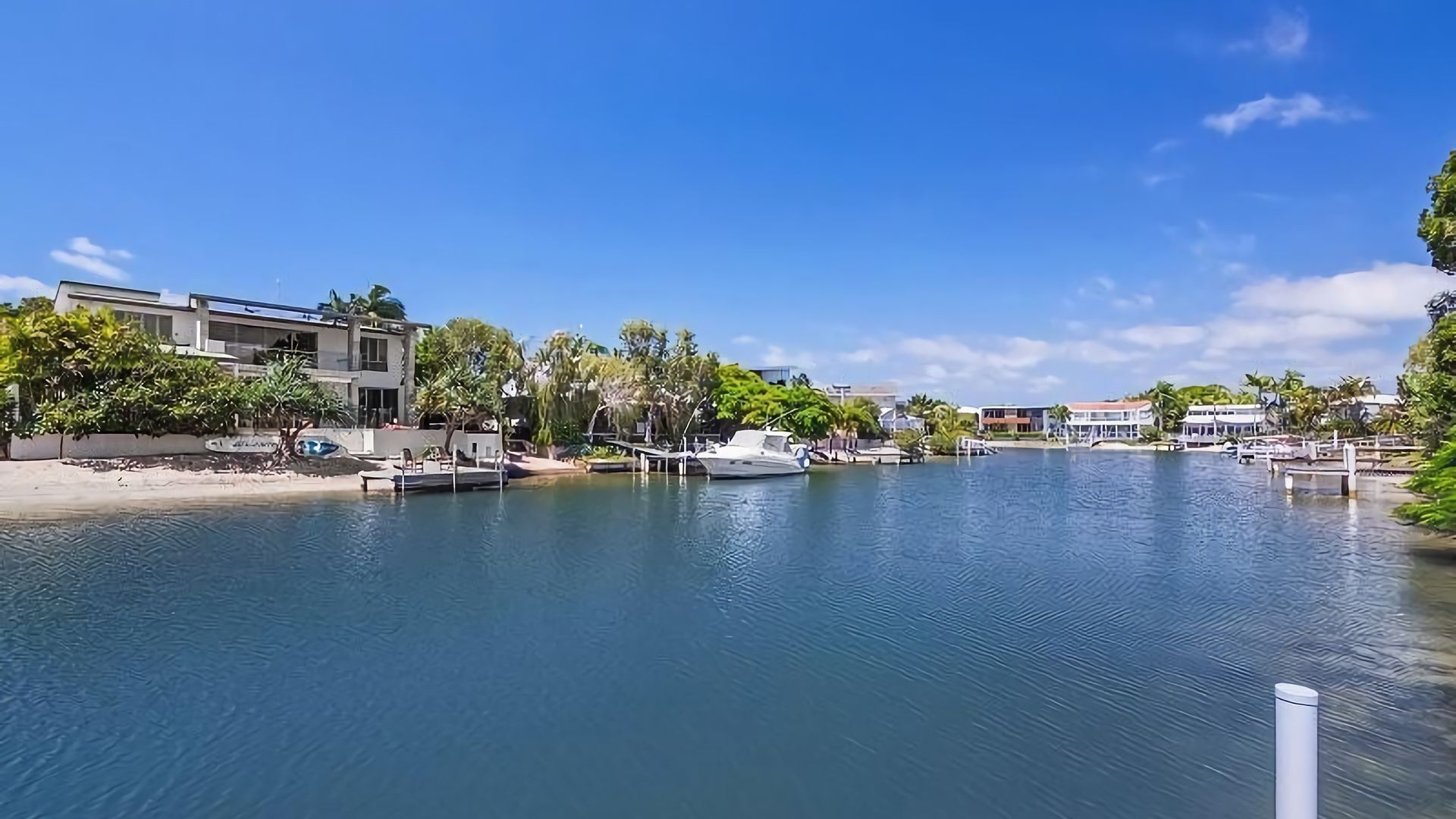 Key Court 17 - waterfront — image 8