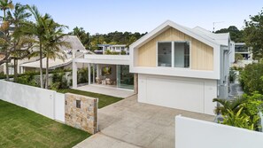 Exterior - Key Court 17 - waterfront (Noosa Heads)