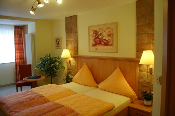 3 Schlafzimmer, Bügeleisen/Bügelbrett, kostenloses WLAN, Bettwäsche