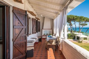 Terrace/patio - Holiday Home "Nicoleup" with Sea View, Terrace & Shared Garden (Perd'e Sali)