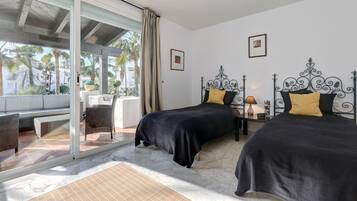 3 bedrooms, iron/ironing board, free WiFi, bed sheets