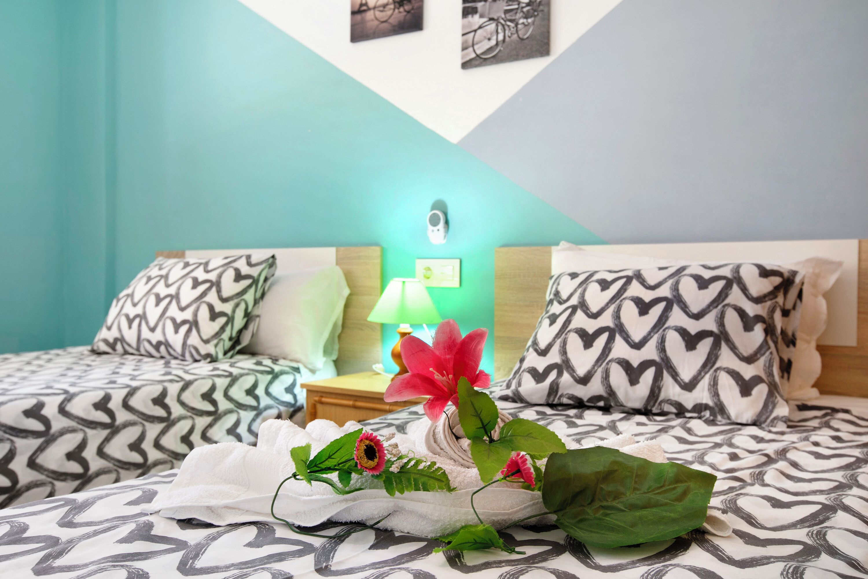 2 dormitorios, tabla de planchar con plancha, wifi gratis y ropa de cama