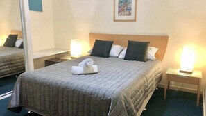 1 bedroom, iron/ironing board, bed sheets - Grand Pacific U55 Beachfront 1 Bedroom (Caloundra)