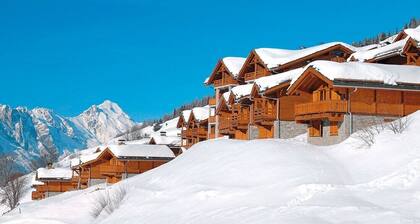 Very pretty, all-inclusive, family chalet (50 m from the slope)