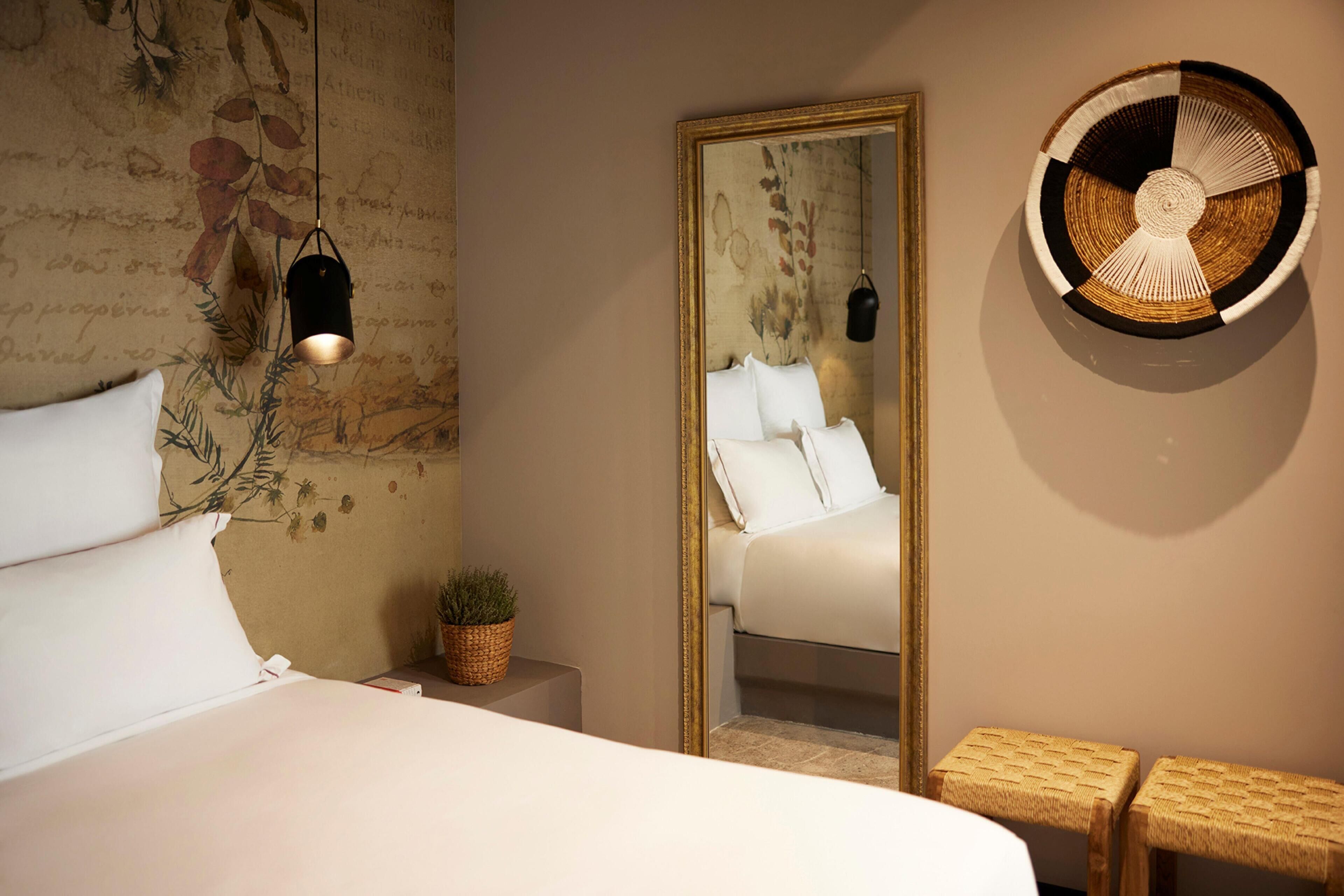 Minibar, caja de seguridad en la habitación, escritorio y wifi gratis 