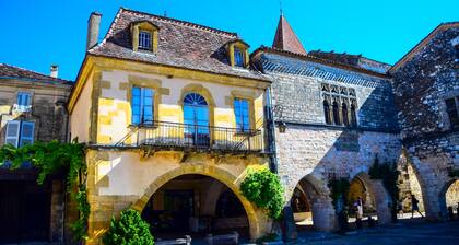 2 Gites avec Climatisation, Piscine Privée Chauffée au Sel 10x4-Proche Bergerac