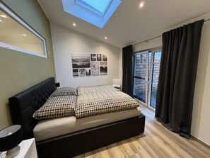 2 Schlafzimmer, Bügeleisen/Bügelbrett, Reisekinderbett, kostenloses WLAN