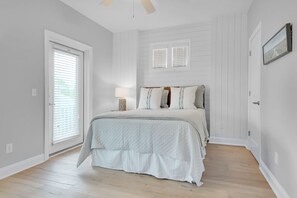 4 chambres, fer et planche à repasser, Wi-Fi gratuit, draps fournis