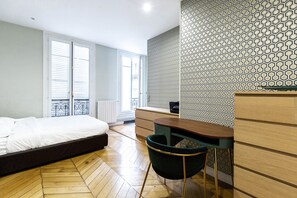 3 chambres, bureau, Wi-Fi, draps fournis