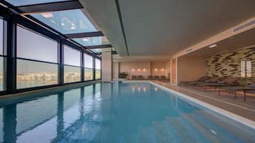 Piscine couverte