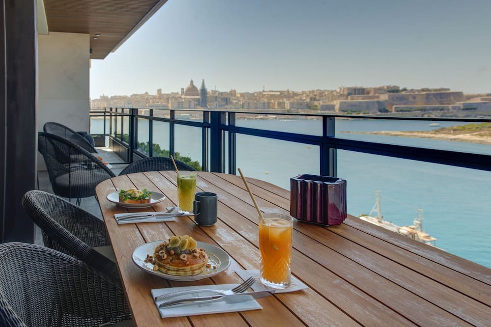 Land's End Boutique Hotel