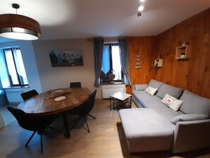 Televisio, stereot, työhuone