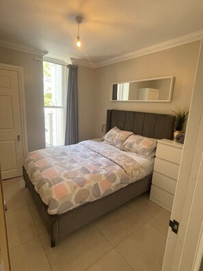2 bedrooms, iron/ironing board, travel crib, free WiFi